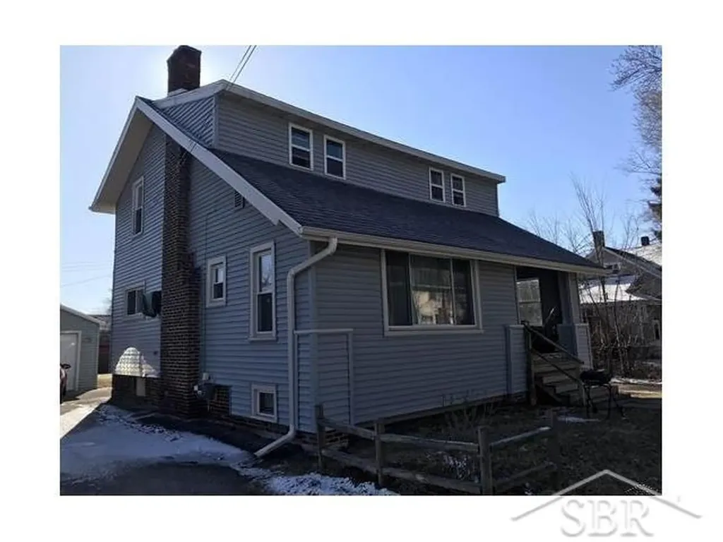 2114 Hanchette Street Saginaw City MI 48602
