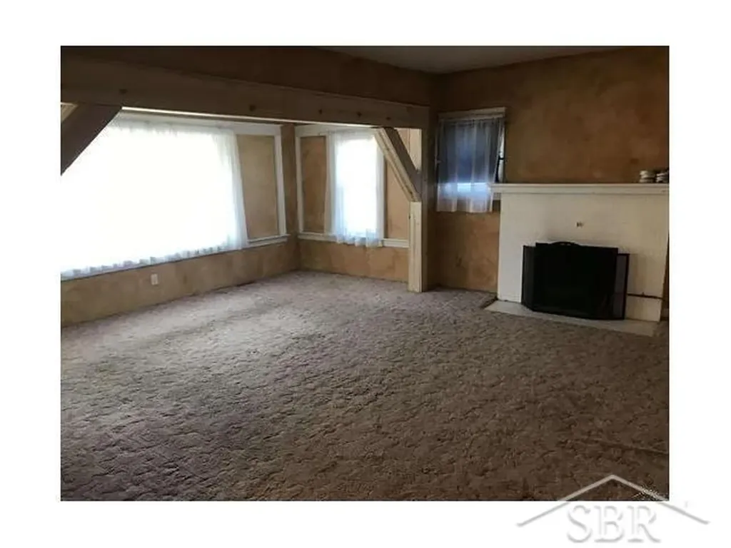 2114 Hanchette Street Saginaw City MI 48602