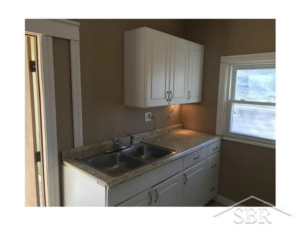 2114 Hanchette Street Saginaw City MI 48602