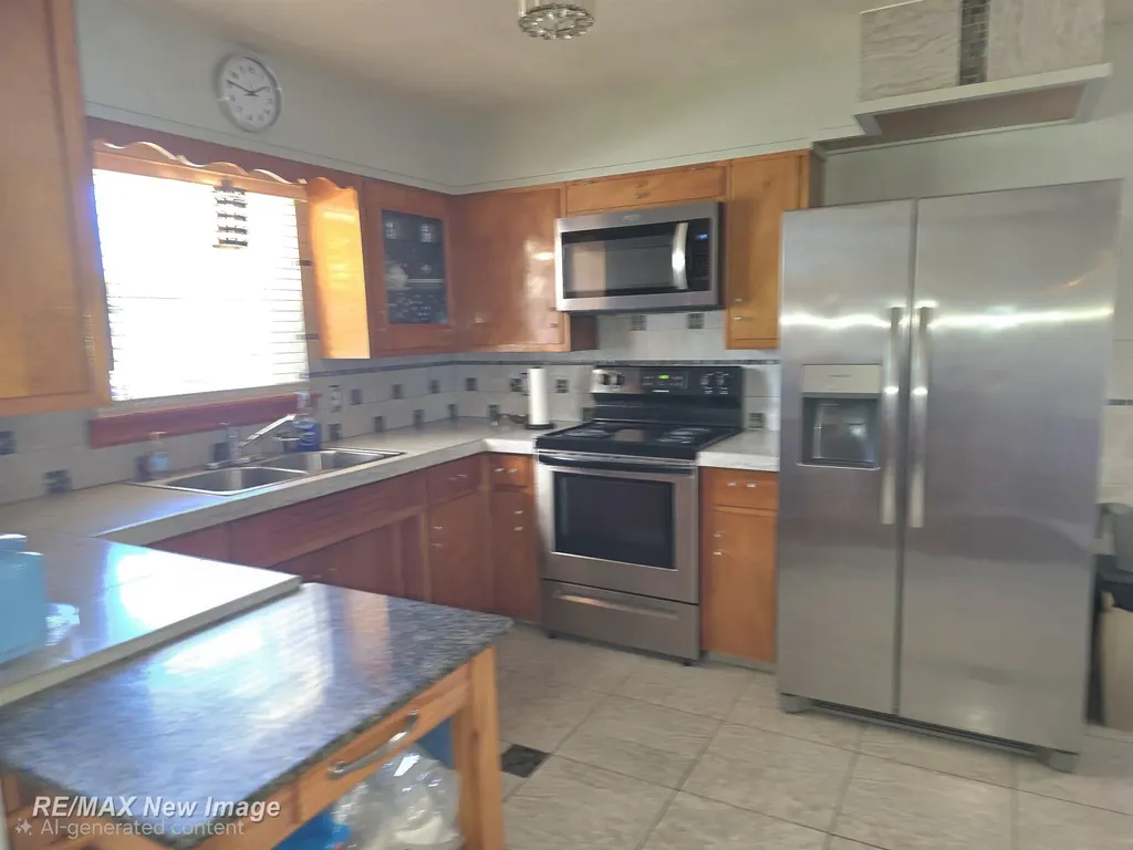 77 Elmview Court Saginaw City MI 48602