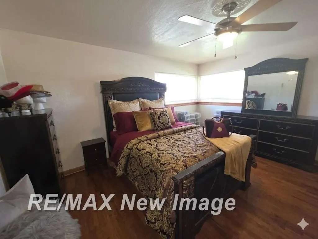 77 Elmview Court Saginaw City MI 48602