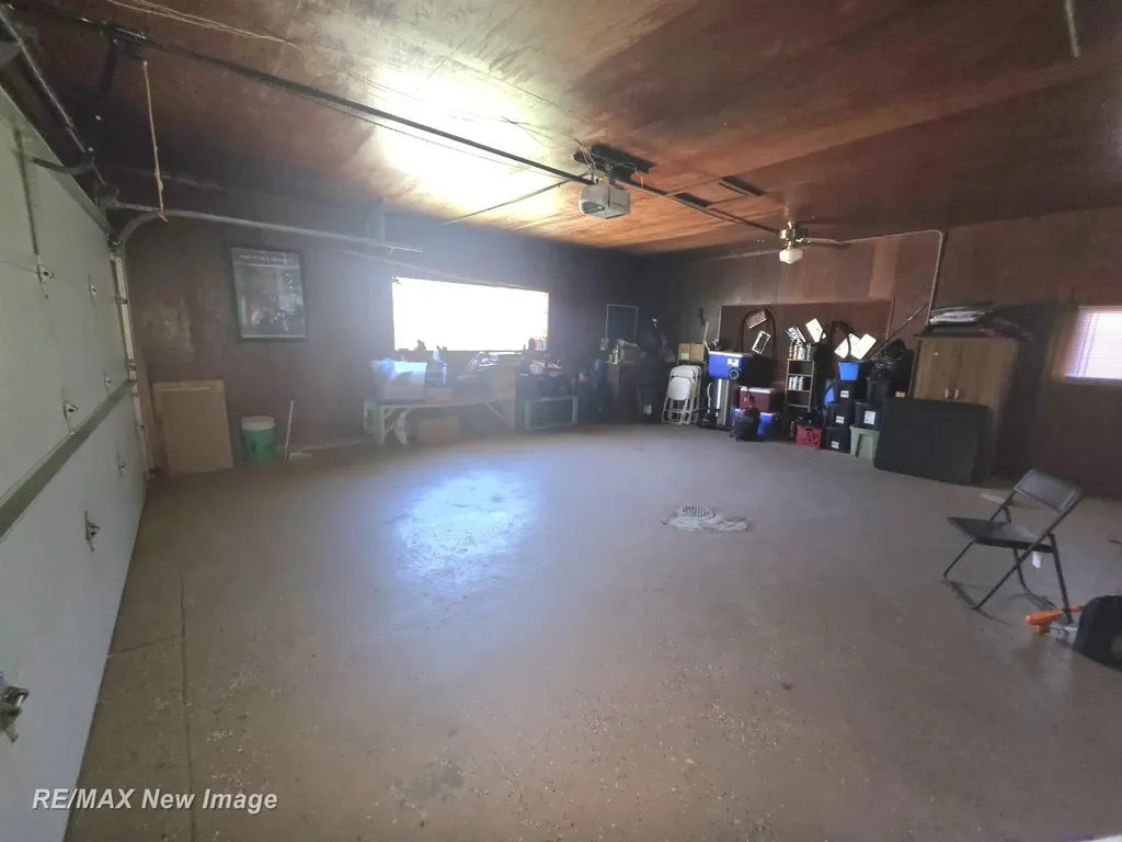 77 Elmview Court Saginaw City MI 48602