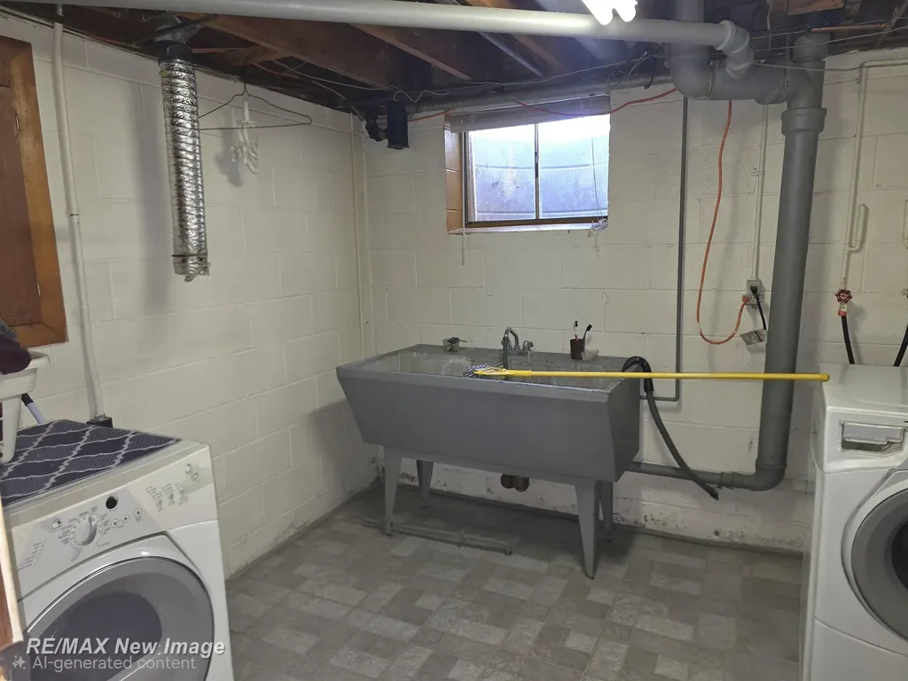 77 Elmview Court Saginaw City MI 48602