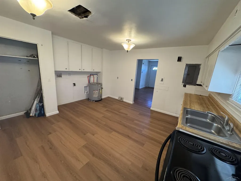 4015 Hess Avenue Saginaw City MI 48601