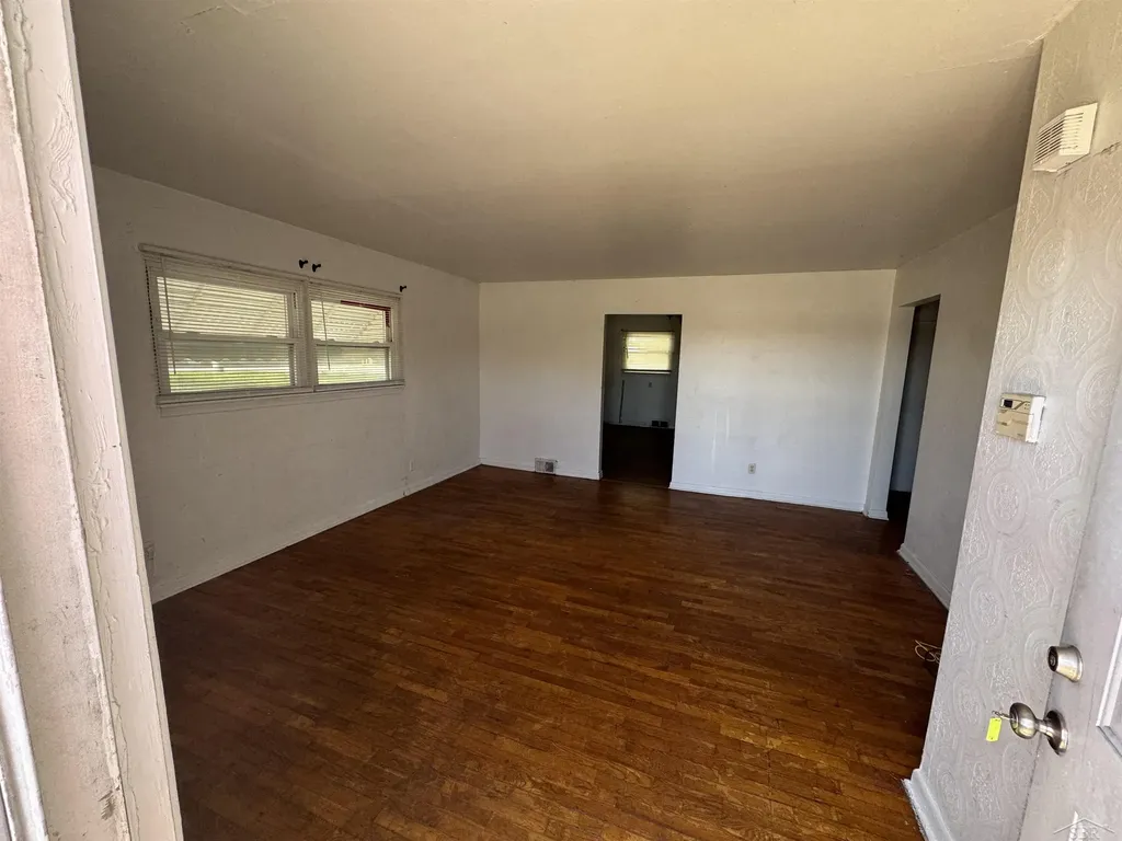 4015 Hess Avenue Saginaw City MI 48601