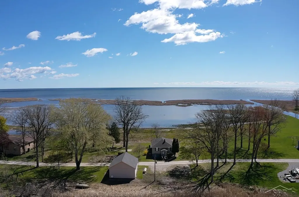 2788 N Saginaw Bay Shore Drive Fraser Township MI 48650