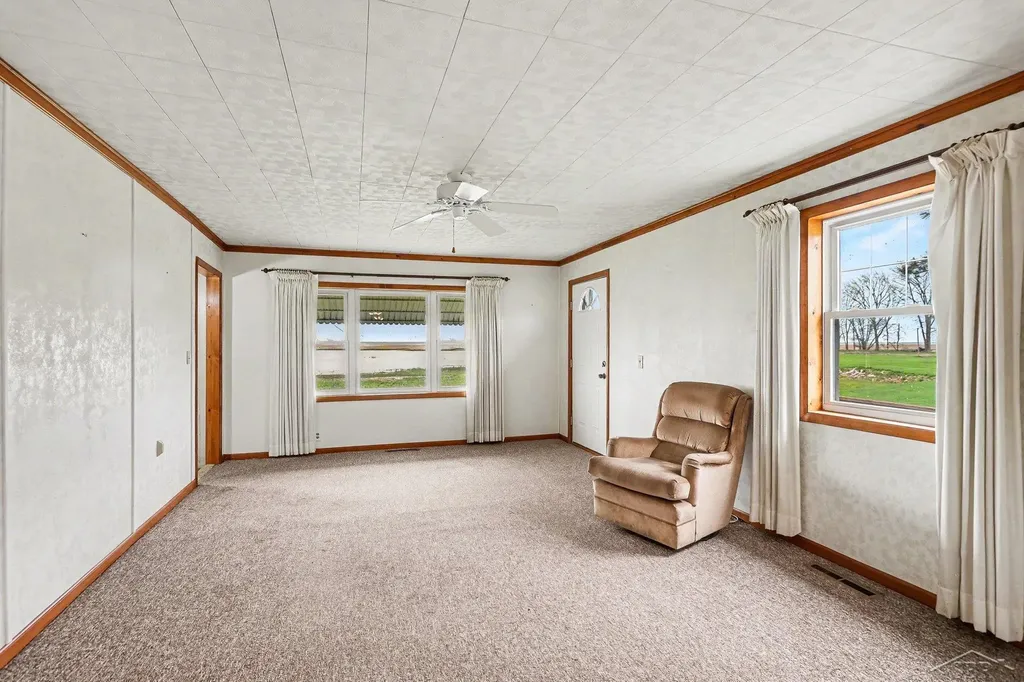 2788 N Saginaw Bay Shore Drive Fraser Township MI 48650
