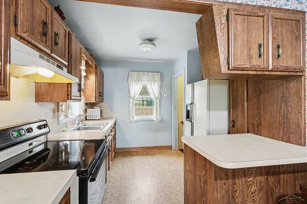 2788 N Saginaw Bay Shore Drive Fraser Township MI 48650