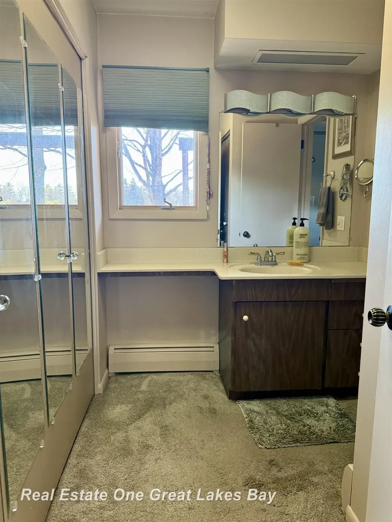 4749 Century Drive Saginaw Charter Township MI 48638