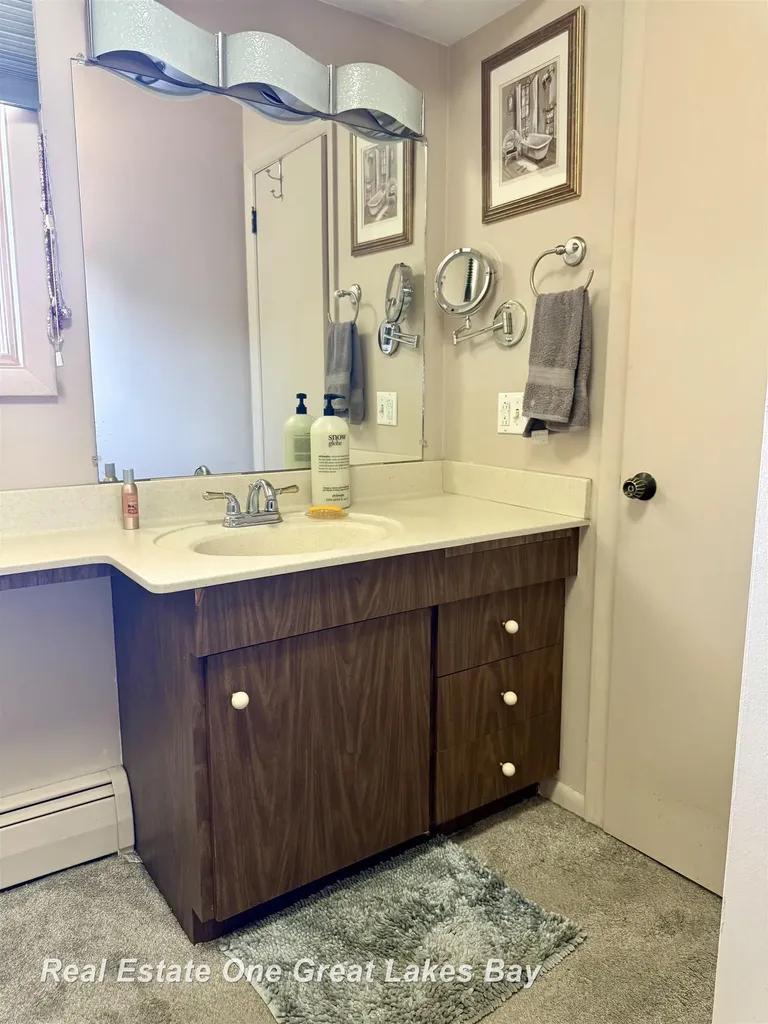 4749 Century Drive Saginaw Charter Township MI 48638