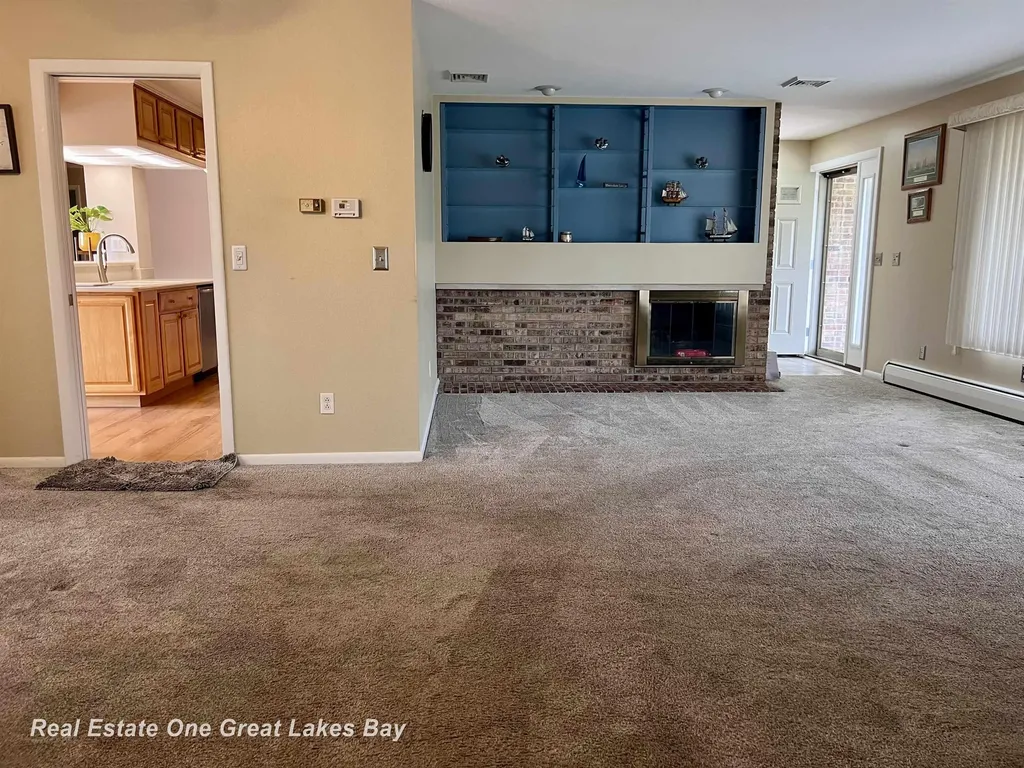 4749 Century Drive Saginaw Charter Township MI 48638