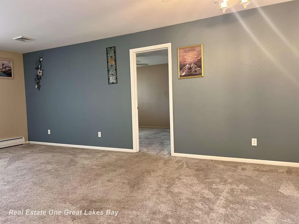 4749 Century Drive Saginaw Charter Township MI 48638