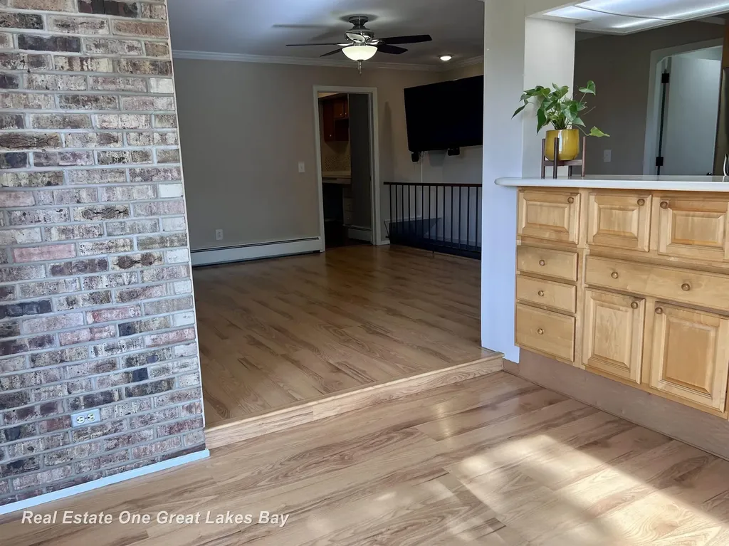 4749 Century Drive Saginaw Charter Township MI 48638