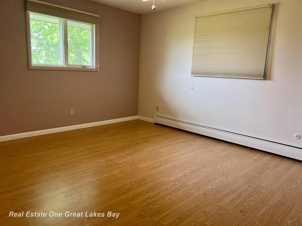 4749 Century Drive Saginaw Charter Township MI 48638