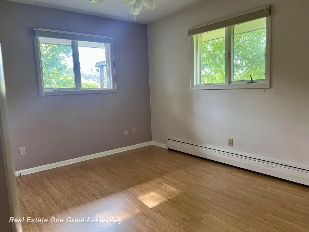 4749 Century Drive Saginaw Charter Township MI 48638