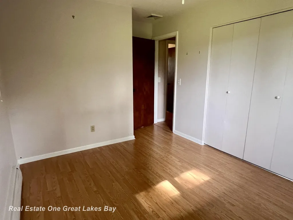 4749 Century Drive Saginaw Charter Township MI 48638