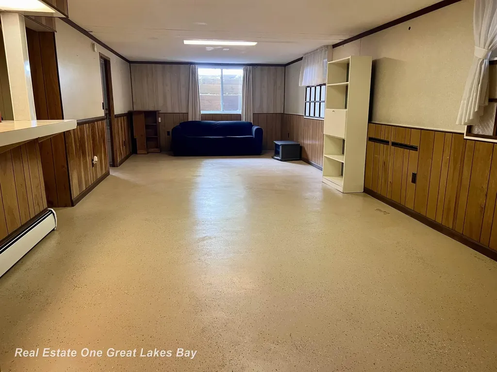 4749 Century Drive Saginaw Charter Township MI 48638
