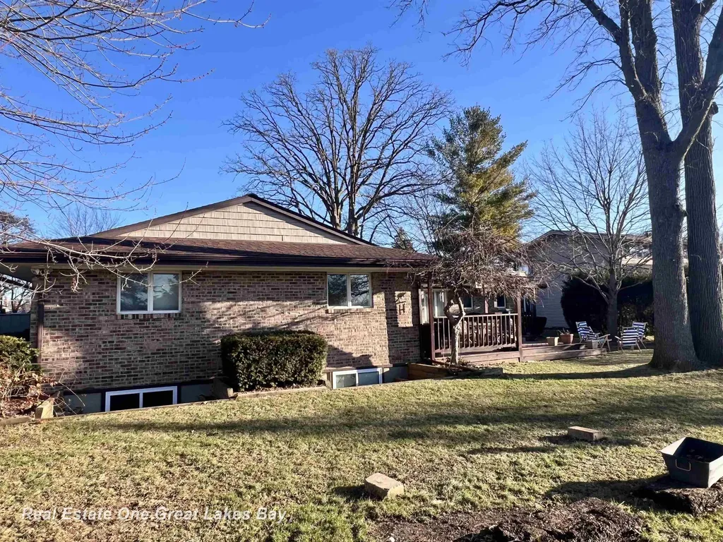 4749 Century Drive Saginaw Charter Township MI 48638