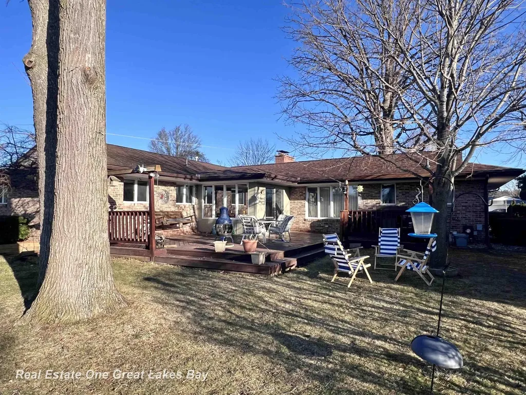 4749 Century Drive Saginaw Charter Township MI 48638