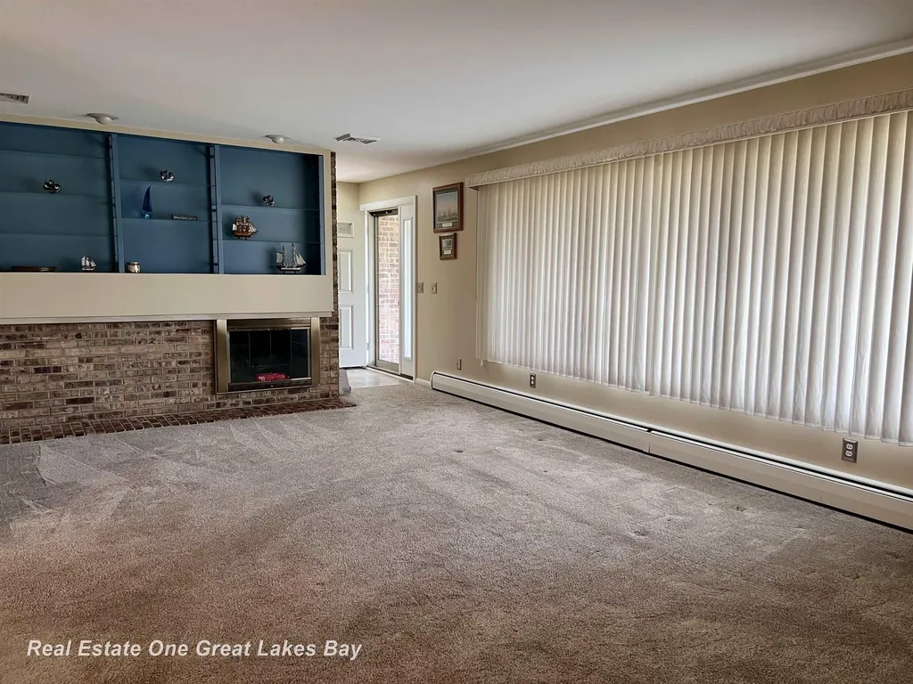 4749 Century Drive Saginaw Charter Township MI 48638