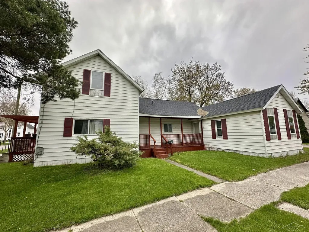 400 S Kiesel Street Bay City City MI 48706