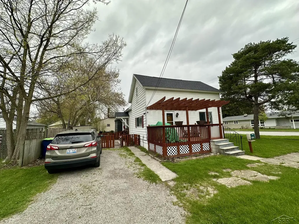400 S Kiesel Street Bay City City MI 48706
