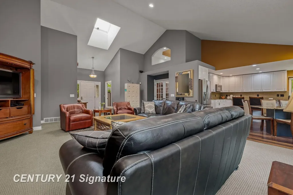 5790 Dunrovin Drive Saginaw Charter Township MI 48638