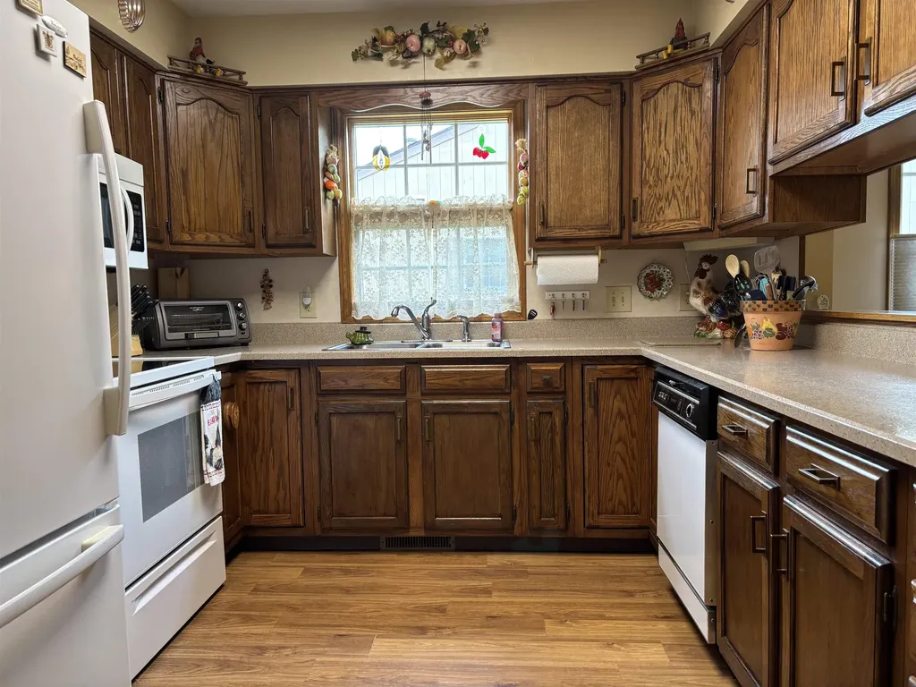 589 Churchgrove Road Frankenmuth City MI 48734