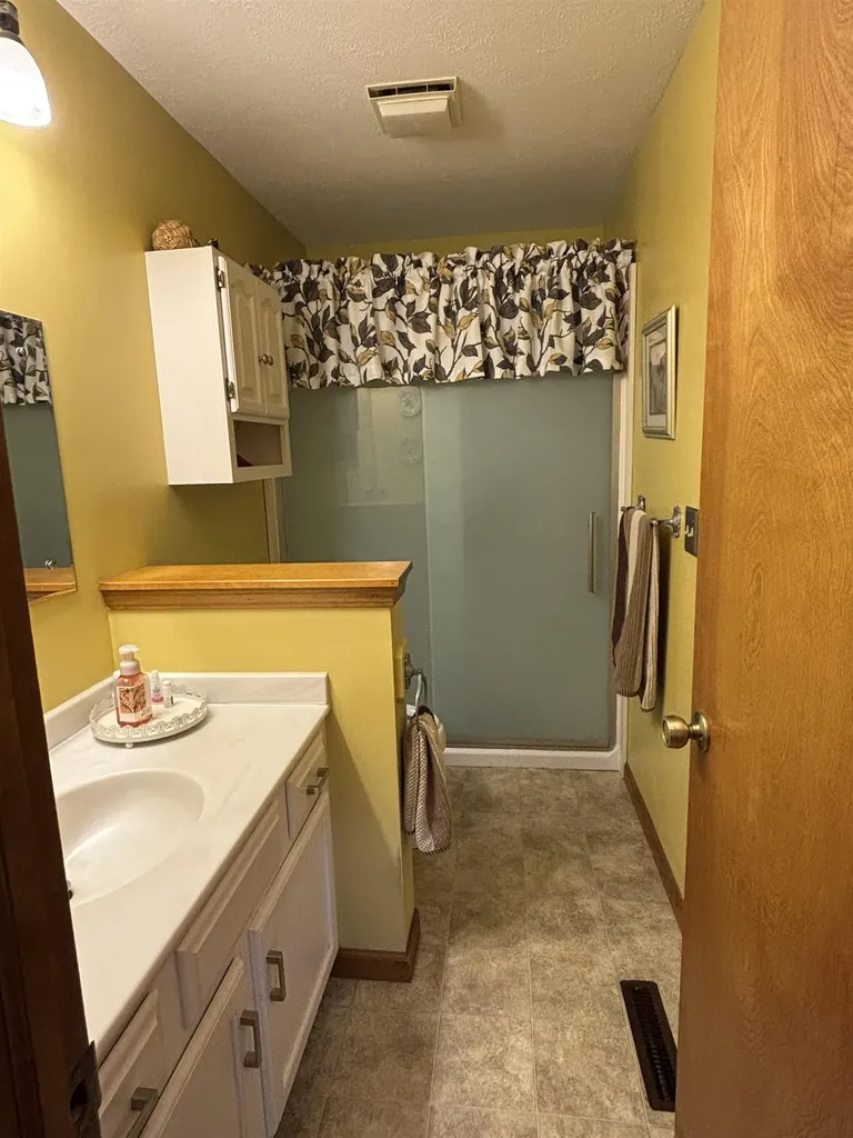589 Churchgrove Road Frankenmuth City MI 48734