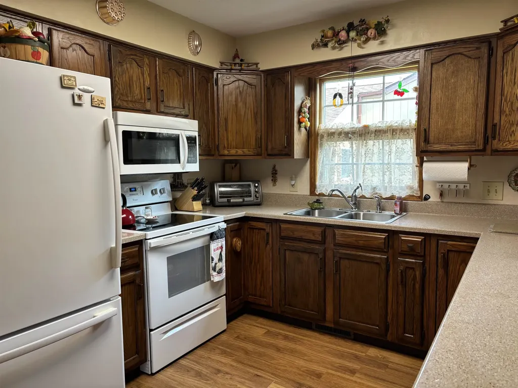 589 Churchgrove Road Frankenmuth City MI 48734
