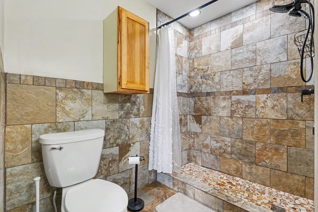 1596 Douglas Drive Alabaster Township MI 48763