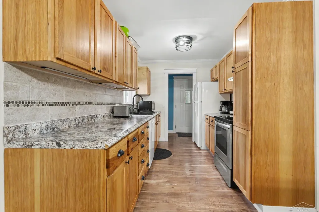 1596 Douglas Drive Alabaster Township MI 48763