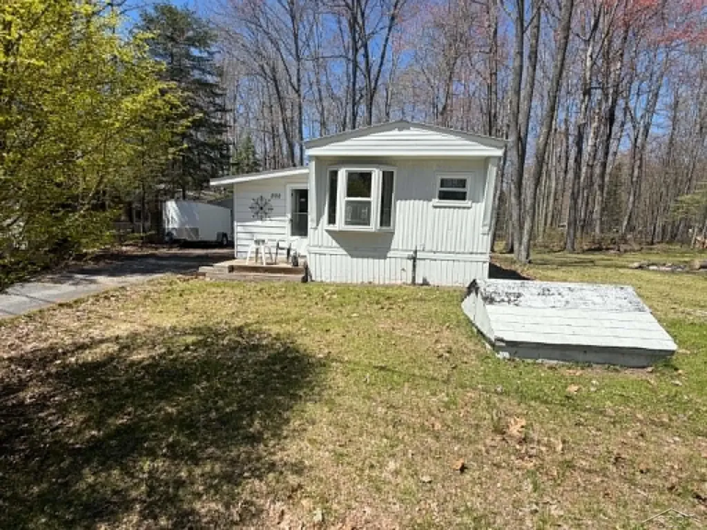 202 Highland Drive Gerrish Township MI 48653