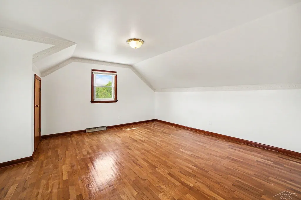 4273 S Wayside Drive Saginaw Charter Township MI 48603