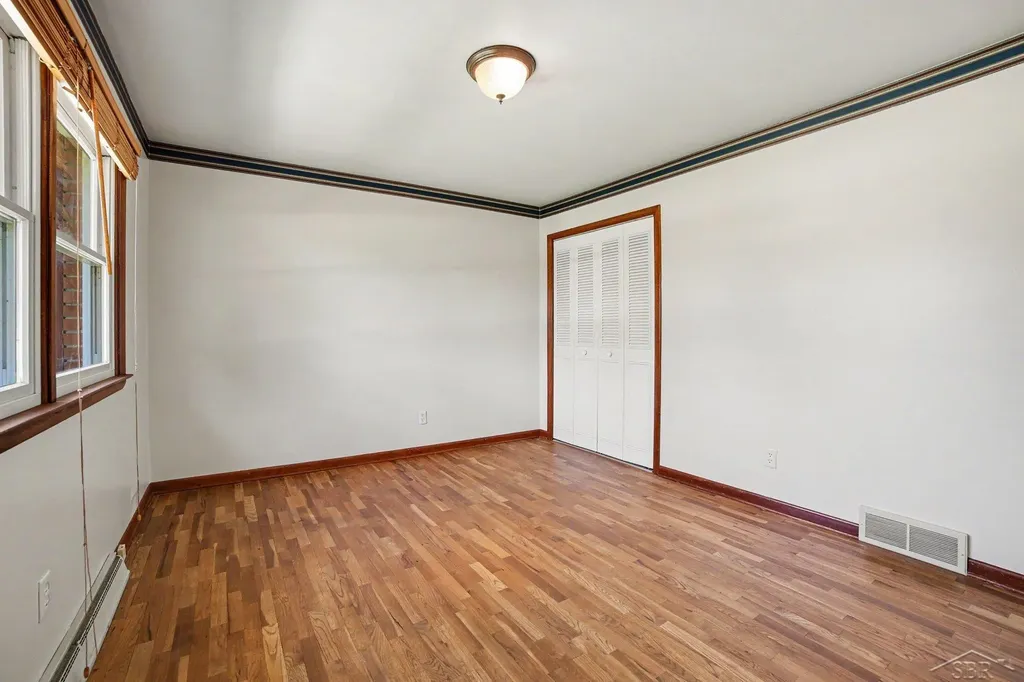 4273 S Wayside Drive Saginaw Charter Township MI 48603