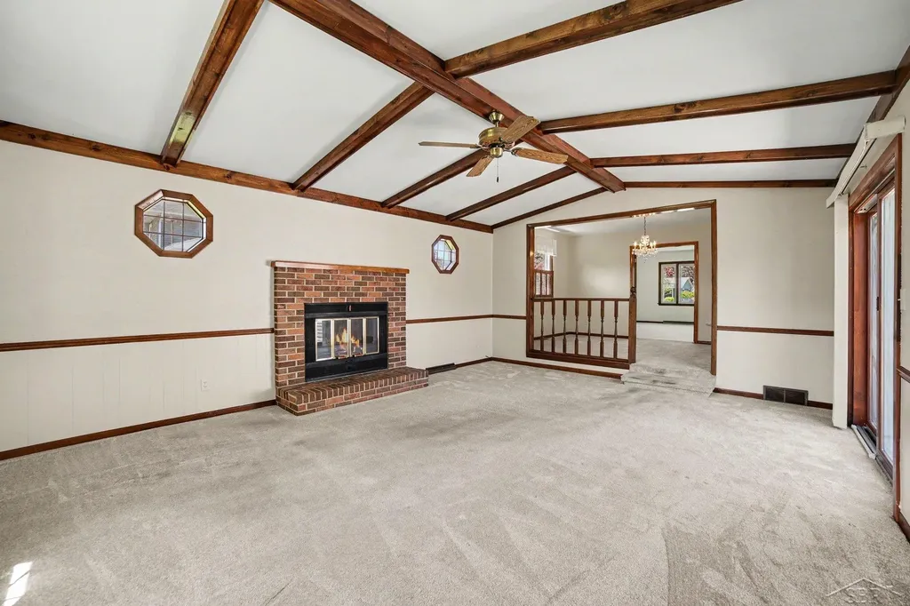 4273 S Wayside Drive Saginaw Charter Township MI 48603