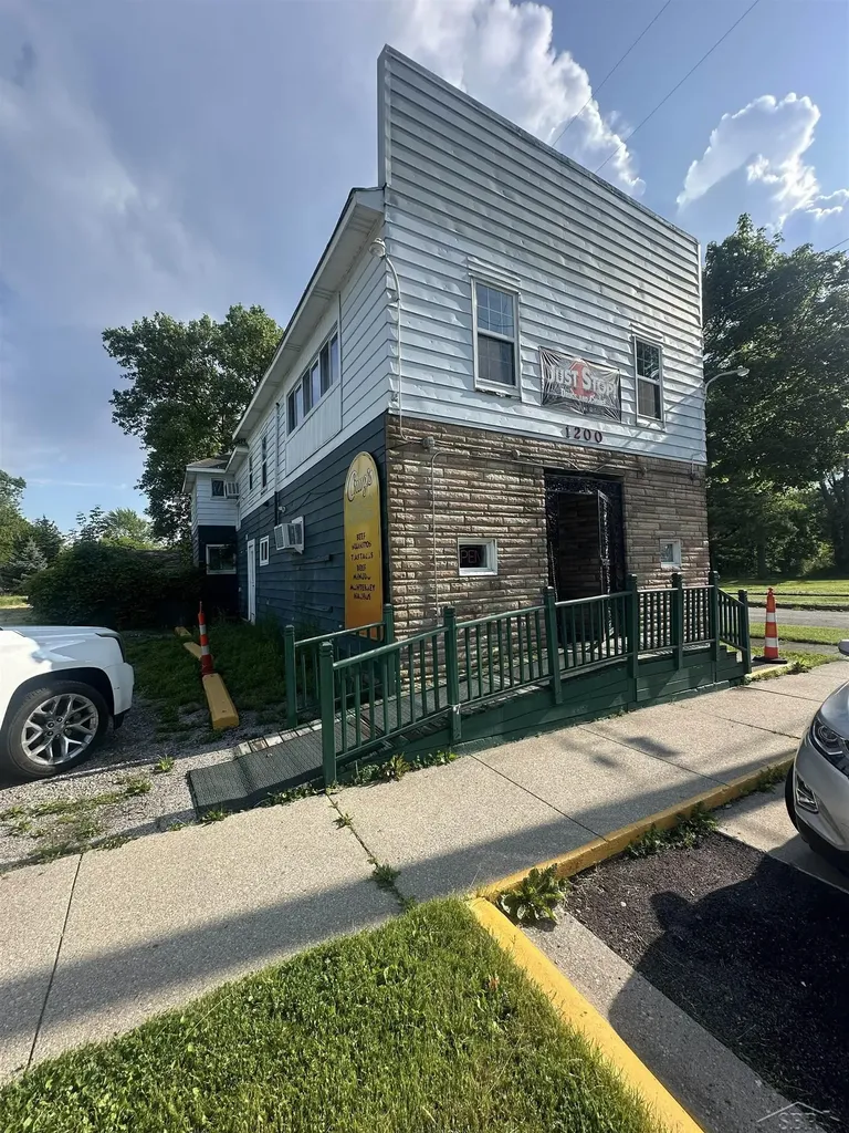 1200 Martha Street Saginaw City MI 48601