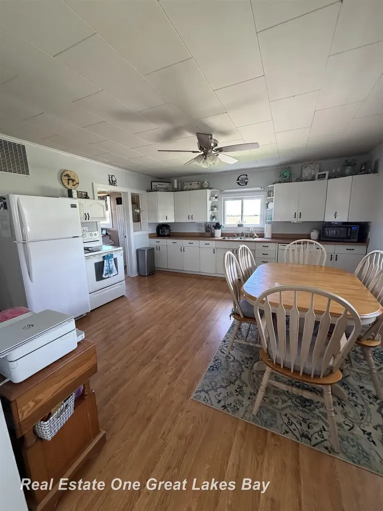 4135 N Barry Road Lafayette Township MI 48662