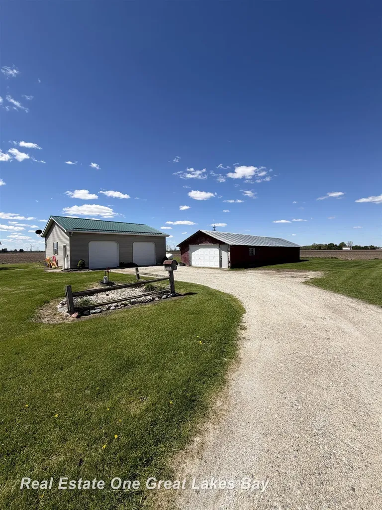 4135 N Barry Road Lafayette Township MI 48662