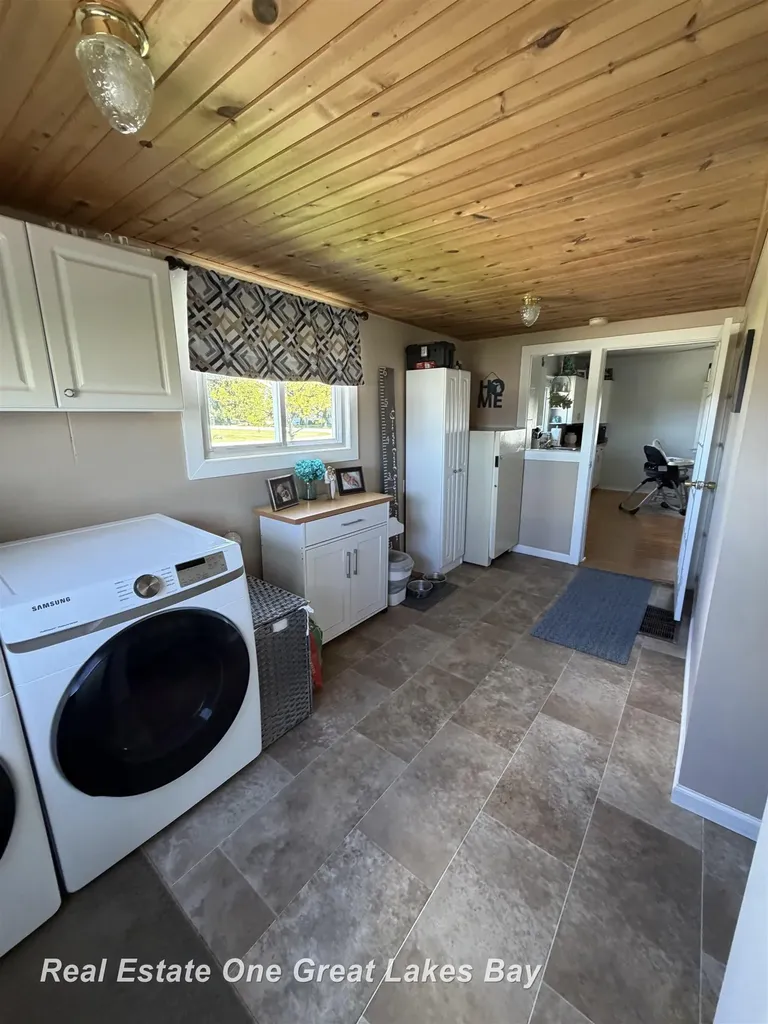 4135 N Barry Road Lafayette Township MI 48662