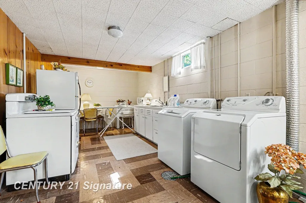 4395 Ann Street Saginaw Charter Township MI 48603