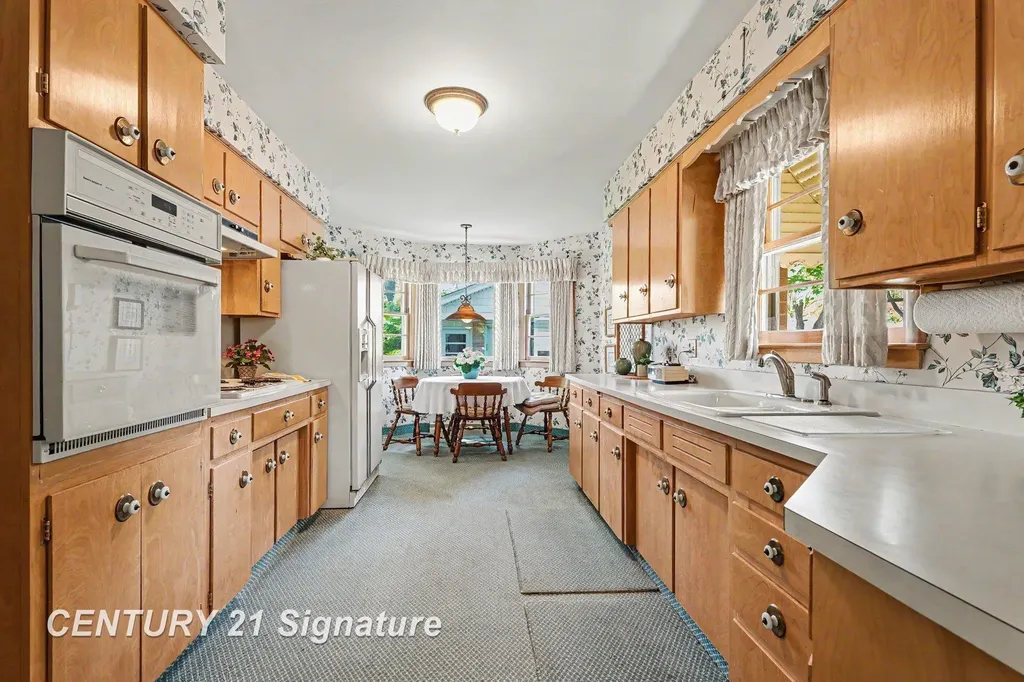 4395 Ann Street Saginaw Charter Township MI 48603