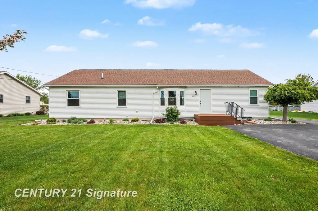 2921 E Fisher Road Monitor Charter Township MI 48607