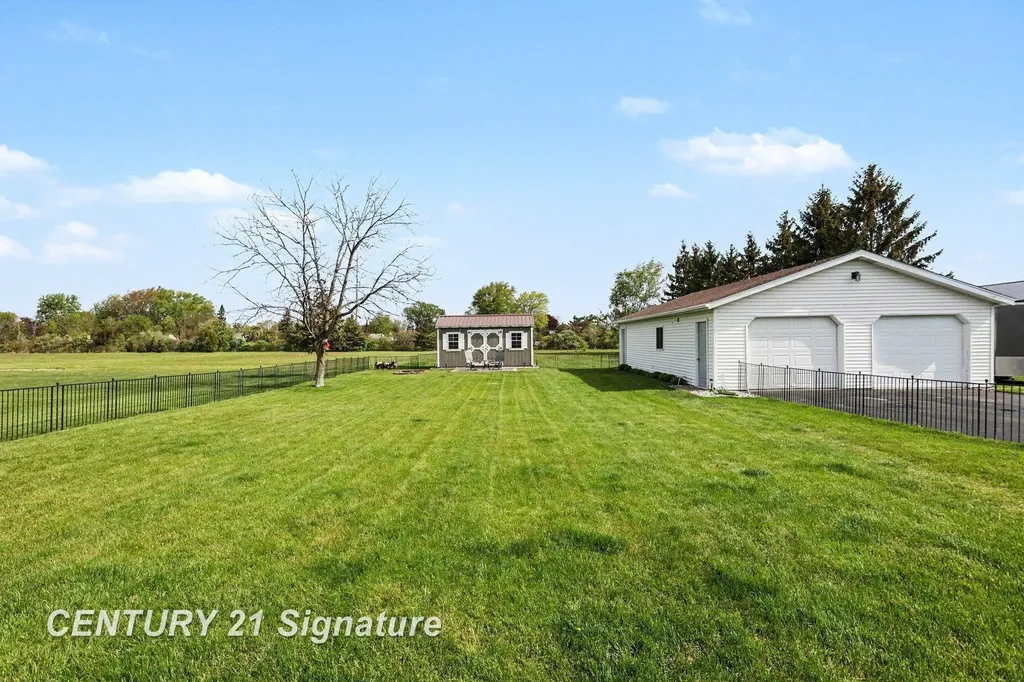 2921 E Fisher Road Monitor Charter Township MI 48607