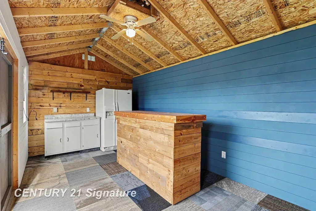 2921 E Fisher Road Monitor Charter Township MI 48607