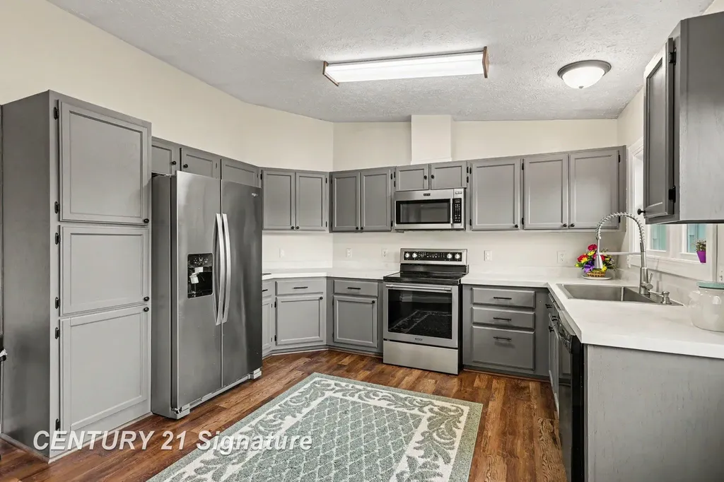 2921 E Fisher Road Monitor Charter Township MI 48607