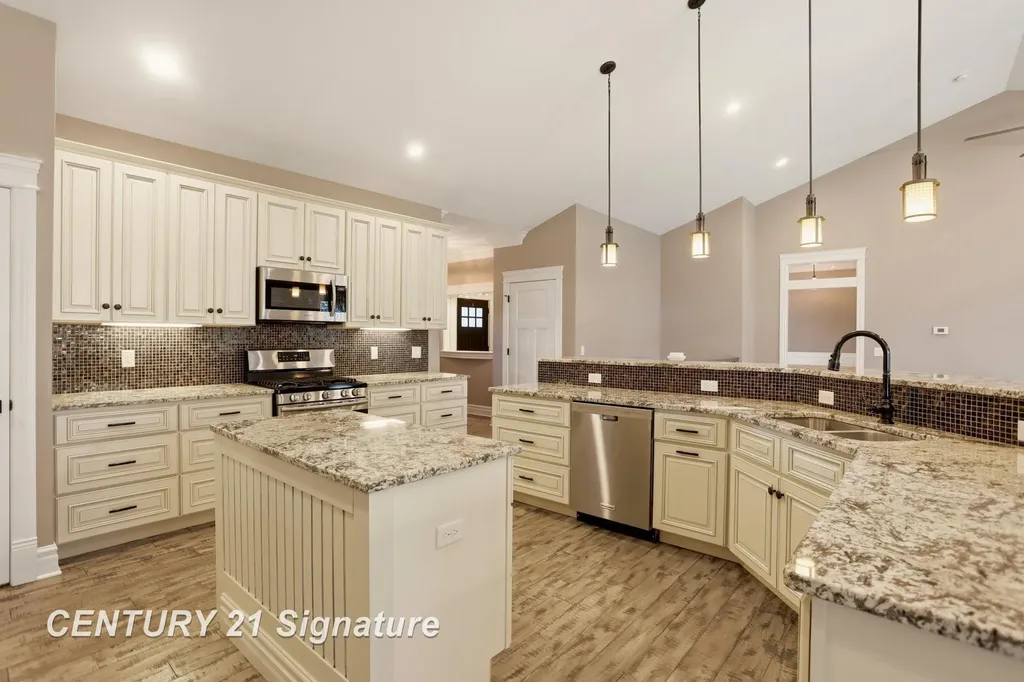6022 Shadbush Drive Saginaw Charter Township MI 48603
