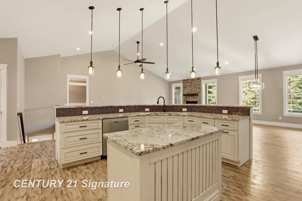 6022 Shadbush Drive Saginaw Charter Township MI 48603