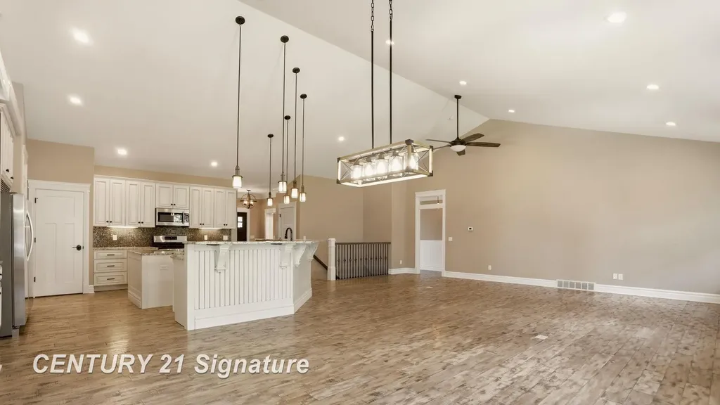 6022 Shadbush Drive Saginaw Charter Township MI 48603