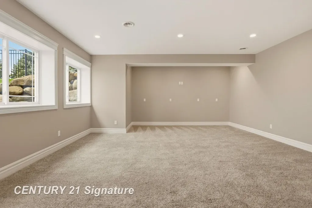 6022 Shadbush Drive Saginaw Charter Township MI 48603